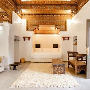 Camera con letto king size